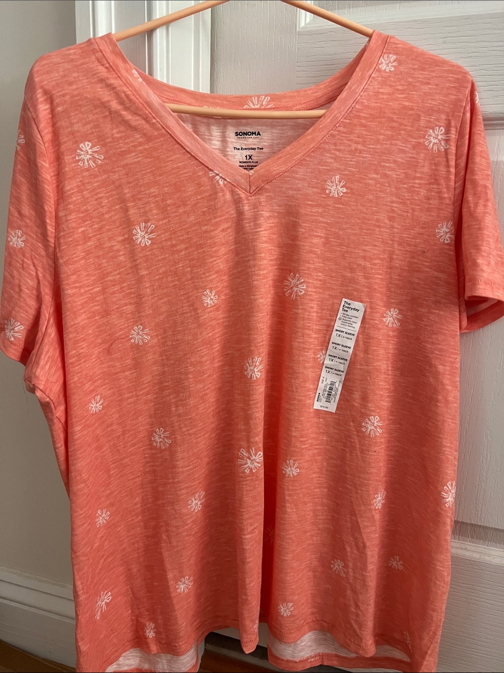 NWT Womens Plus Sonoma V-Neck Everyday Tee 👚